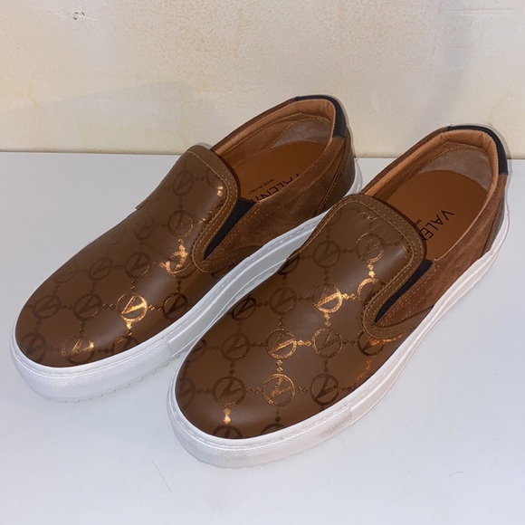 Regina Logo Leather Slip-On Sneakers - Picture 7 of 13